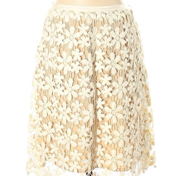 Lace Skirt - Picture 4 of 7